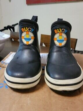 BUOY BOOTS